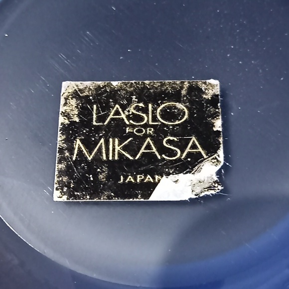 Vintage LARRY LASLO For MIKASA. Ombre Purple Glass Vase. Flawless Condition. - Picture 8 of 15